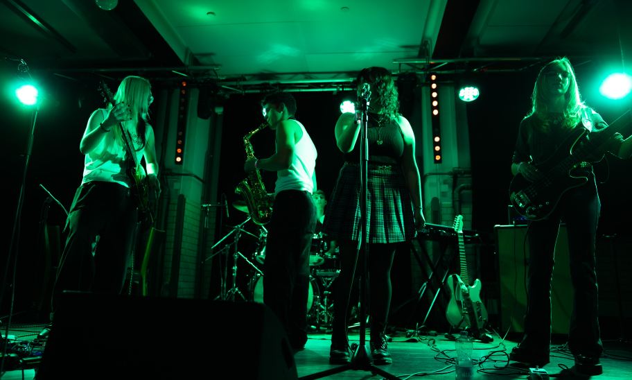 Burning Rose Coverbild