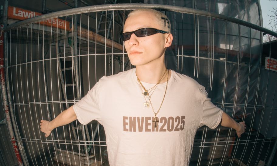 Enver Lezi Coverbild